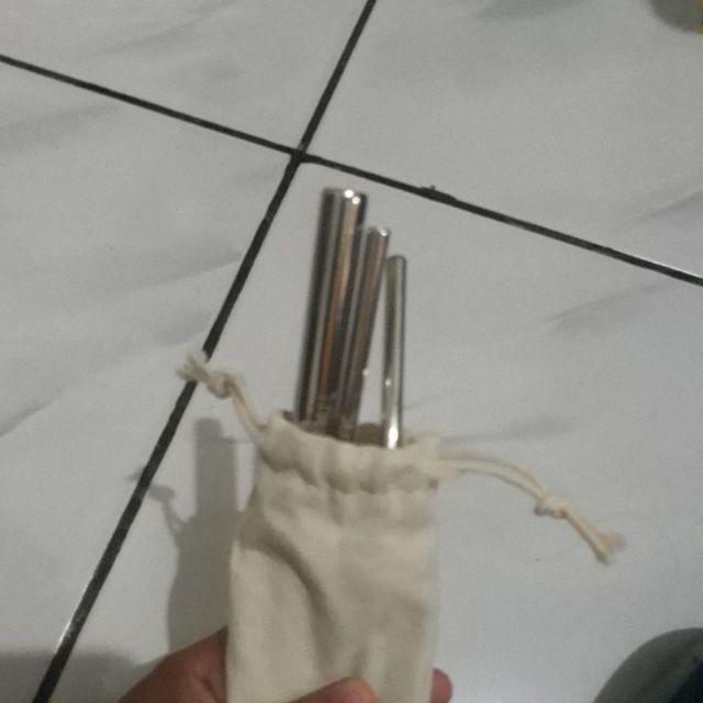 Sedotan Stainless Straw Warna Bubble , Sikat , Dan Pouch Set 5 Pcs