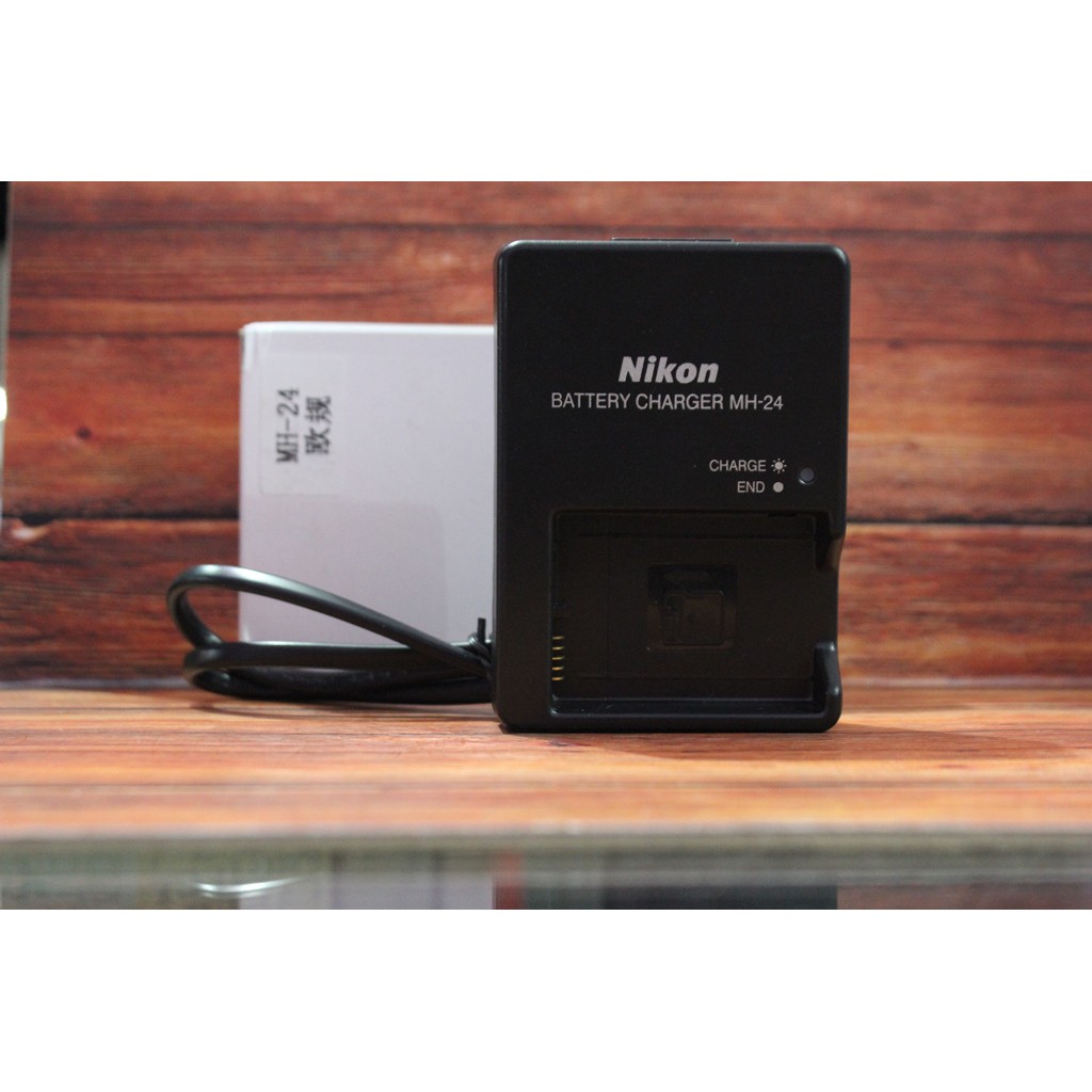 Charger Nikon MH-24