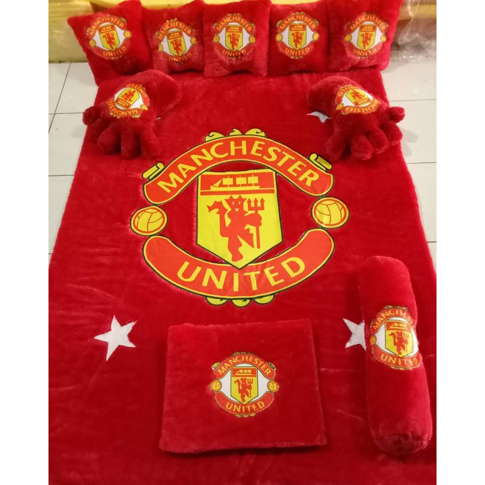640 Gambar gambar karpet manchester united Keren