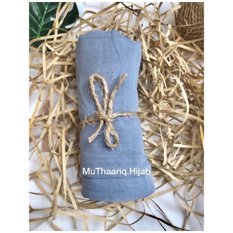 JILBAB PARIS PREMIUM ORIGINAL|| Hijab Segiempat Basic Jahit Tepi|| Kerudung Paris Premium Square Basic-Abu-abu