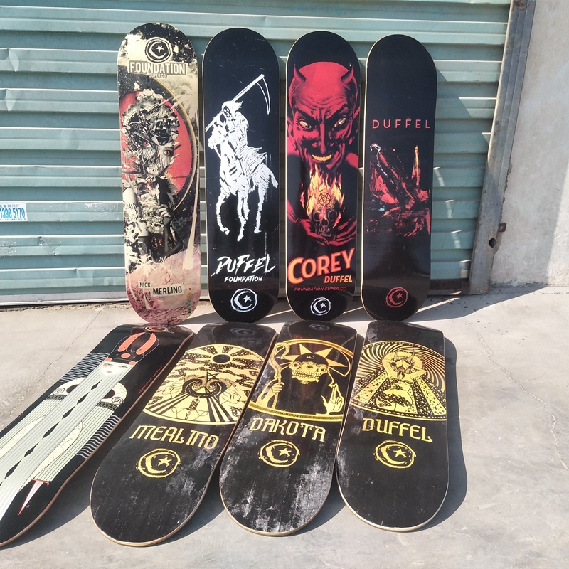 Foundation DECK SKATEBOARD Ukuran 31x8 Inch Untuk Dewasa