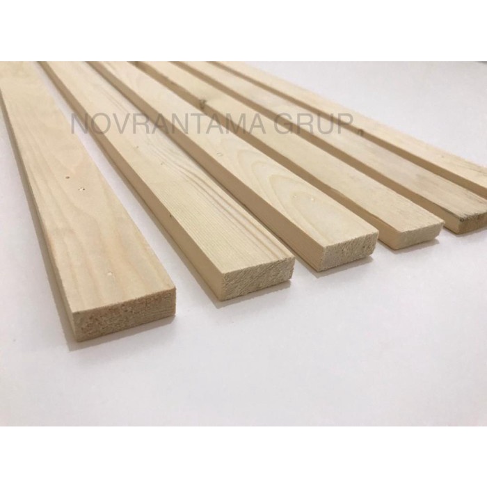 Lis kayu Pinus Jati Belanda 0,5x5 cm panjang 130cm, 5x50mm