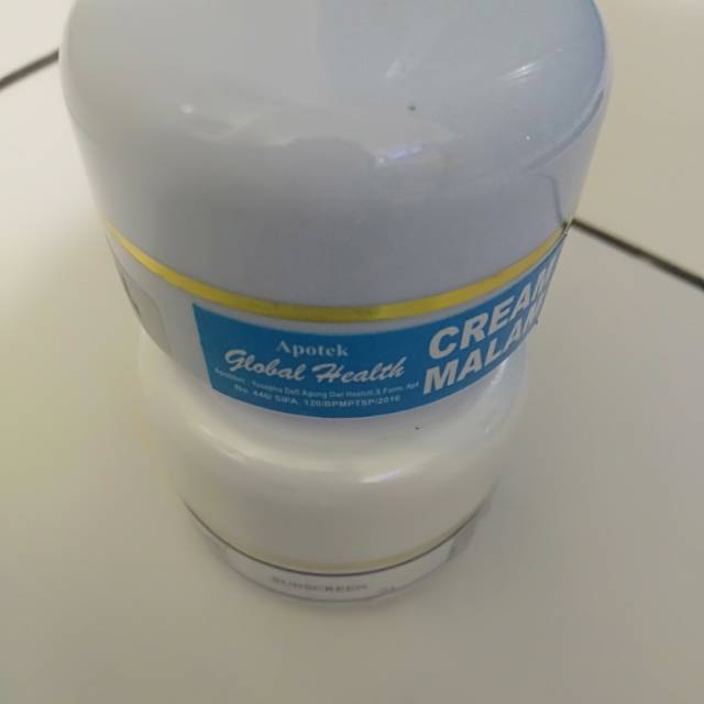 Cream apotek global health