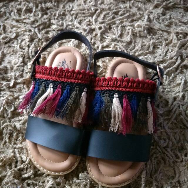 Apache Temali Sandal size 28