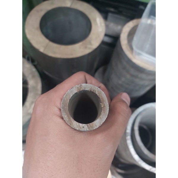 pipa stainless seamless od 32 tebal 4mm  panjang 1meter