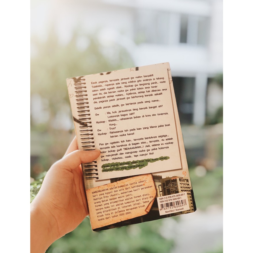 Novel Kambing Jantan Karya Raditya Dika Bahasa Indonesia Shopee Indonesia