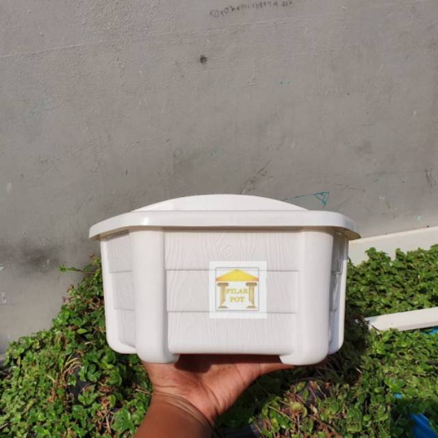 pot bunga tanaman dinding high way putih 26cm - TB 28