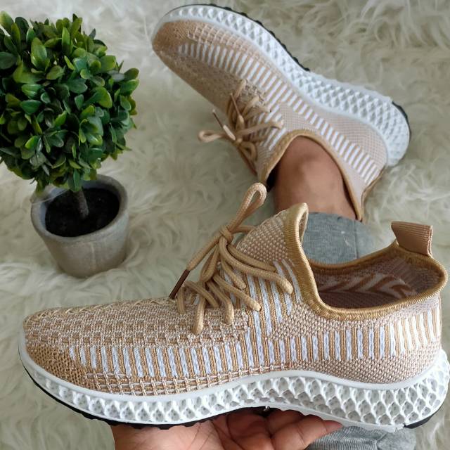  Sepatu  Sneaker Import  Wanita  Shopee  Indonesia