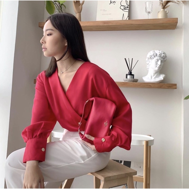 CLARA LONGSLEEVE TOP SATIN BLOUSE KOREA - ATASAN WANITA BAHAN SATIN FIT TO XL - KEMEJA PESTA - ATASAN UNTUK KONDANGAN - HADIAH / KADO ULTAH UNTUK CEWEK