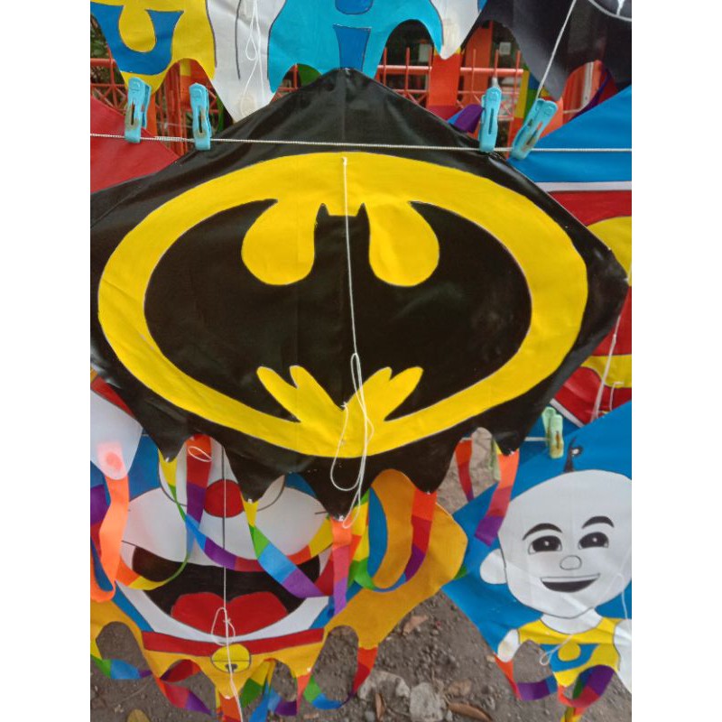 Layangan Hias Delta Batman