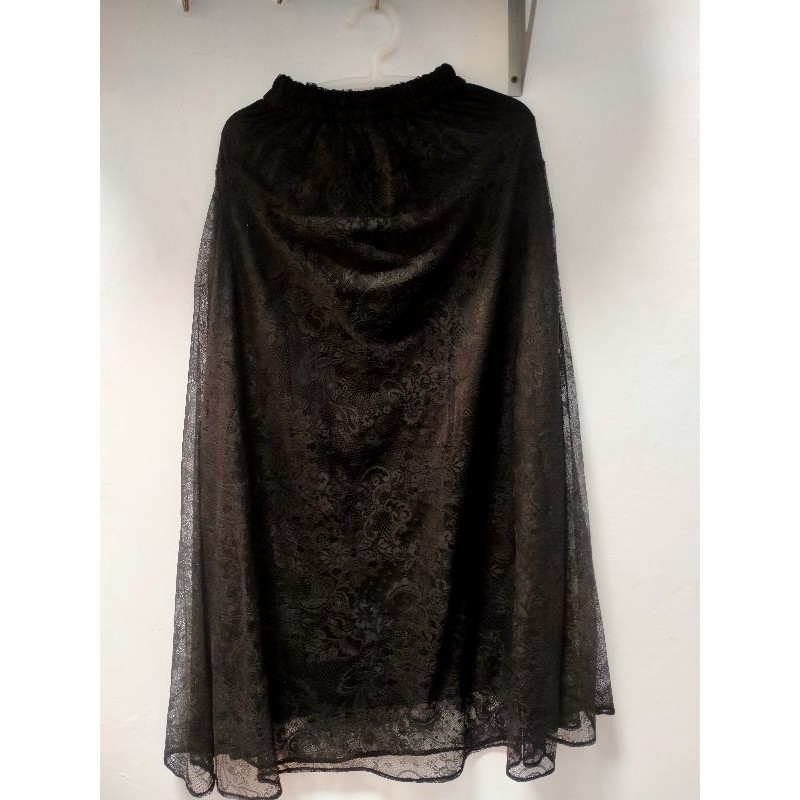 Rok Hitam Panjang brukat