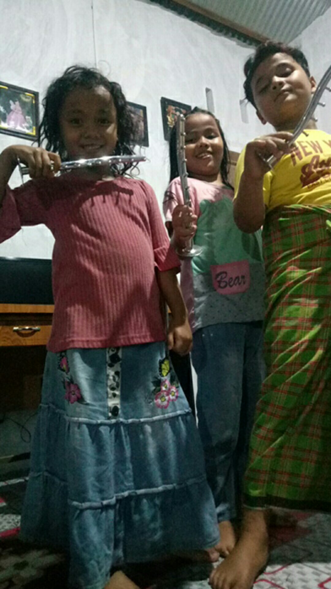 Hanger Suling Belalai Tembok 9 Titik