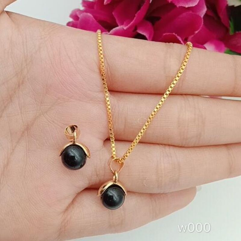 kalung wanita permata giok hitam lapis emas termurah