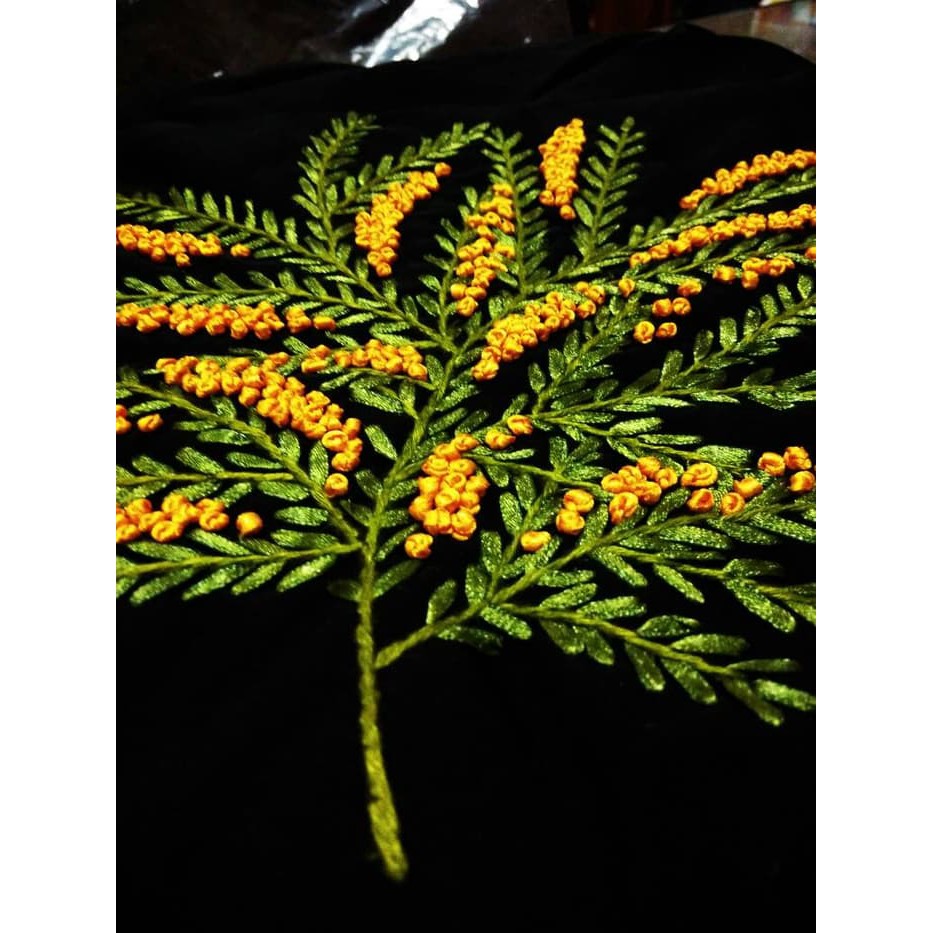 Sarung Bantal Kursi Sulam Tangan