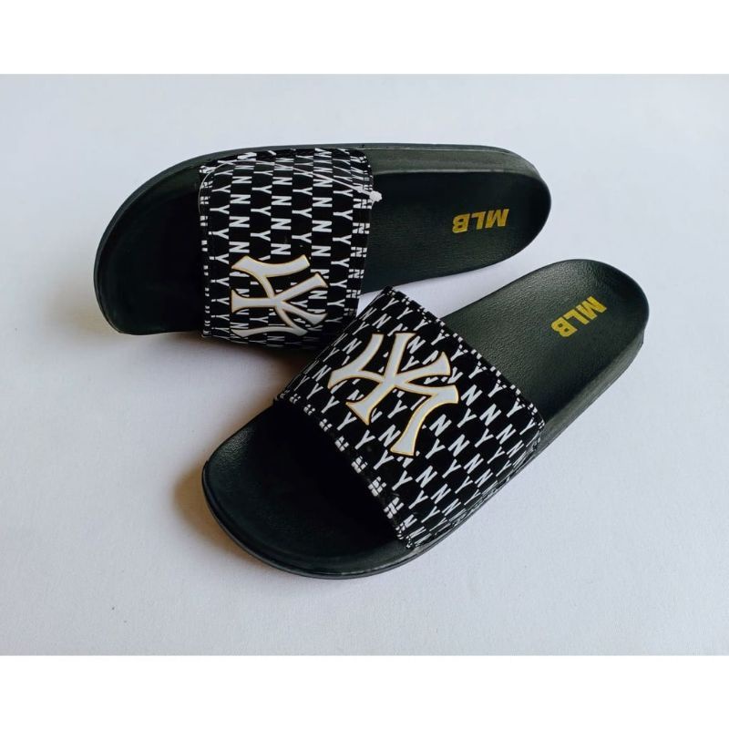 Sandal Slide MLB NY Premium Unisex Termurah | Sendal Slip On Pria/Wanita Terlaris | Sandal Slop MLB Pria Wanita Terlaris