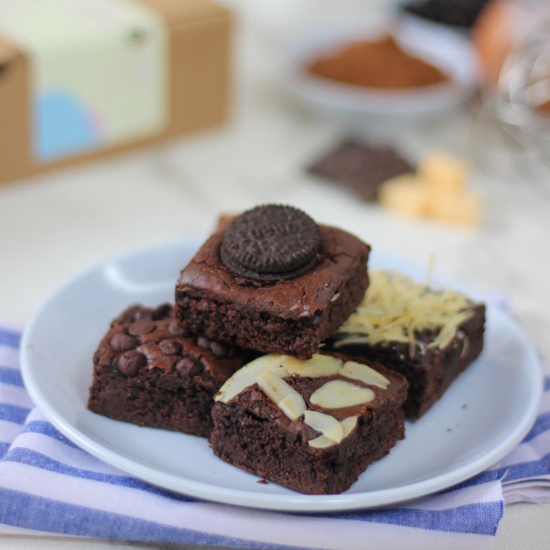 

FUDGY BROWNIES REGULER 5 TOPING 20cm x 20cm