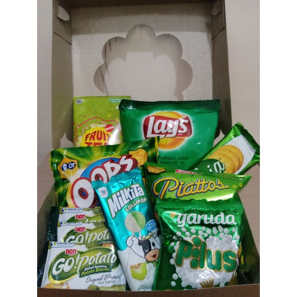 

Snack Box tema Hijau (bingkisan/hadiah/surprise) FREE hiasan / kartu ucapan