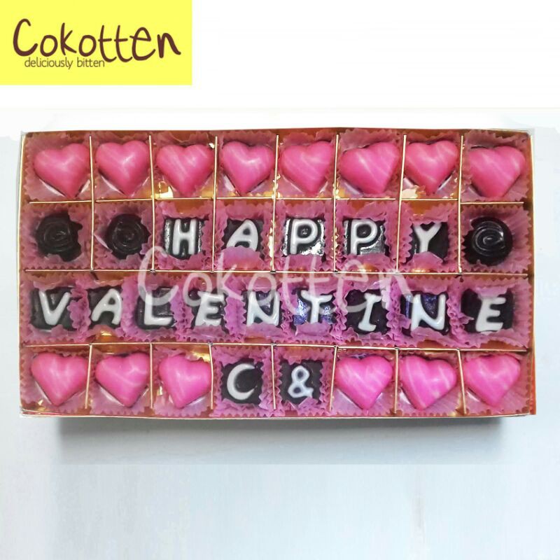 

cokelat Valentine boks isi 32 coklat ucapan kata hari kasih sayang.