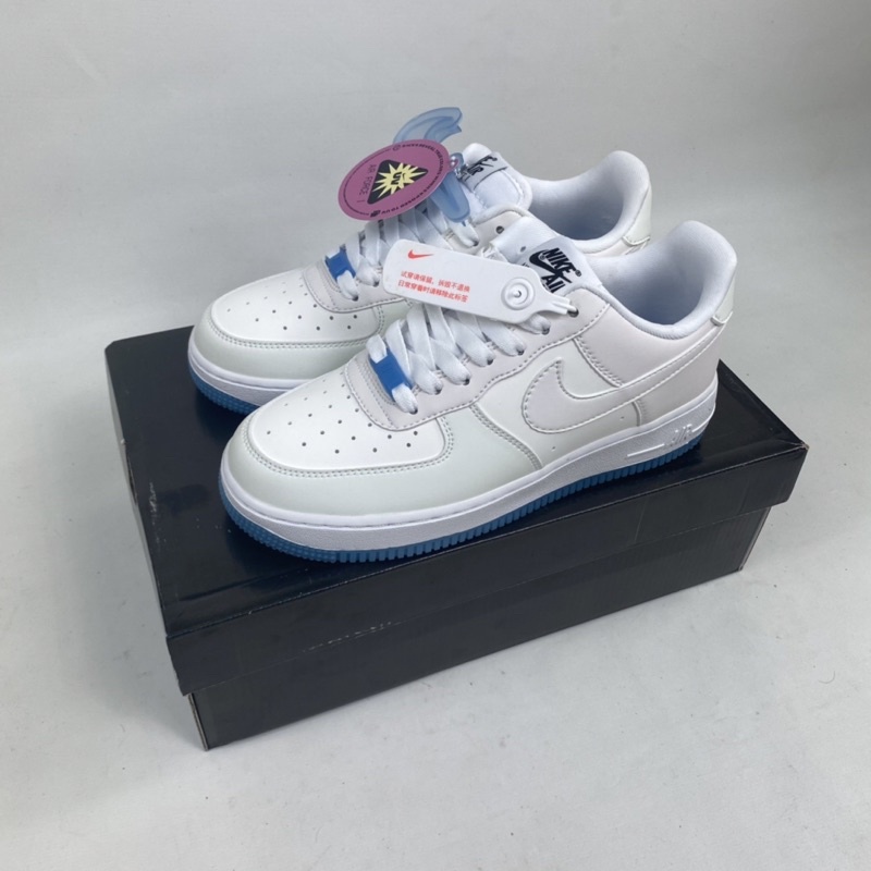 Nike Air Force 1 07 LX UV Reactive W