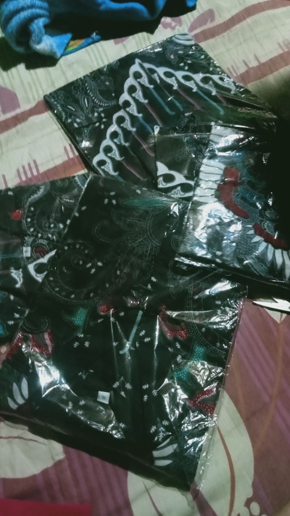 Batik Couple Keluarga, Baju Batik Couple Keluarga Ori Ndoro Jowi Dnt Kupu Putih