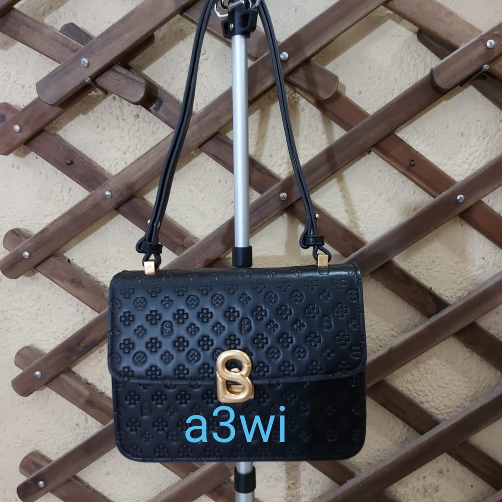 Audrey Monogram Bag Buttonscarves Preloved like new tas BS original hitam