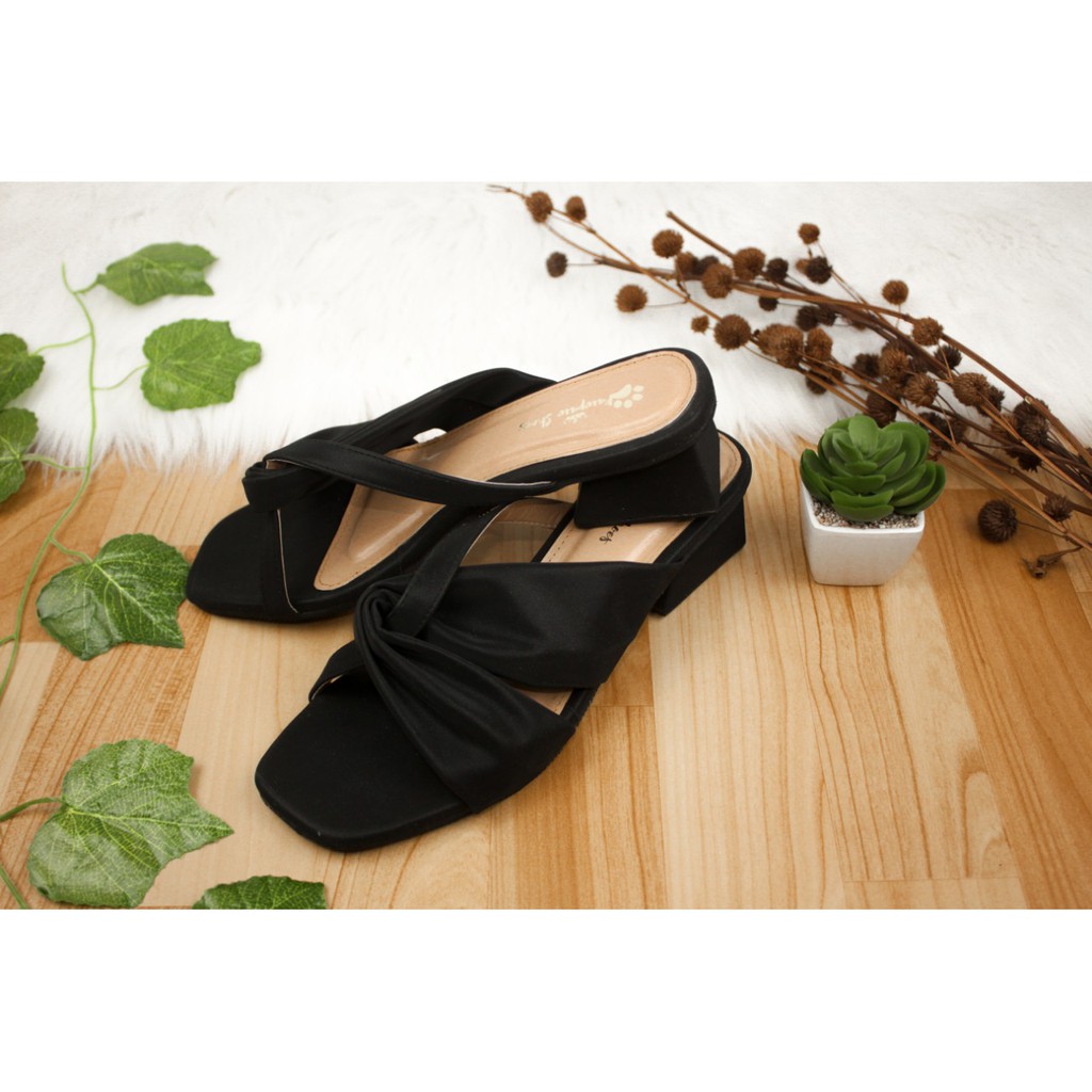 Sepatu big size jumbo wanita Pawpawshoes Gendis Black sandal Heels bigsize size 41 42 43 44 45-3