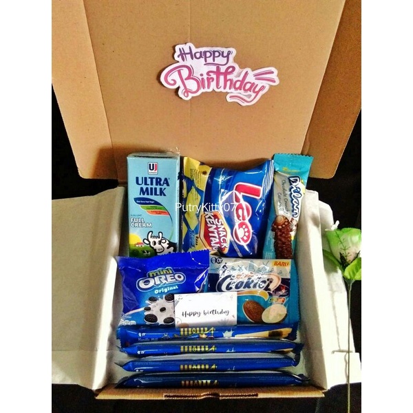 

Hampers Box Snack / Kado Ultah / Kado Wisuda / Kado Cowok / Kado Cewek / Hampers Jajan Murah Lamongan