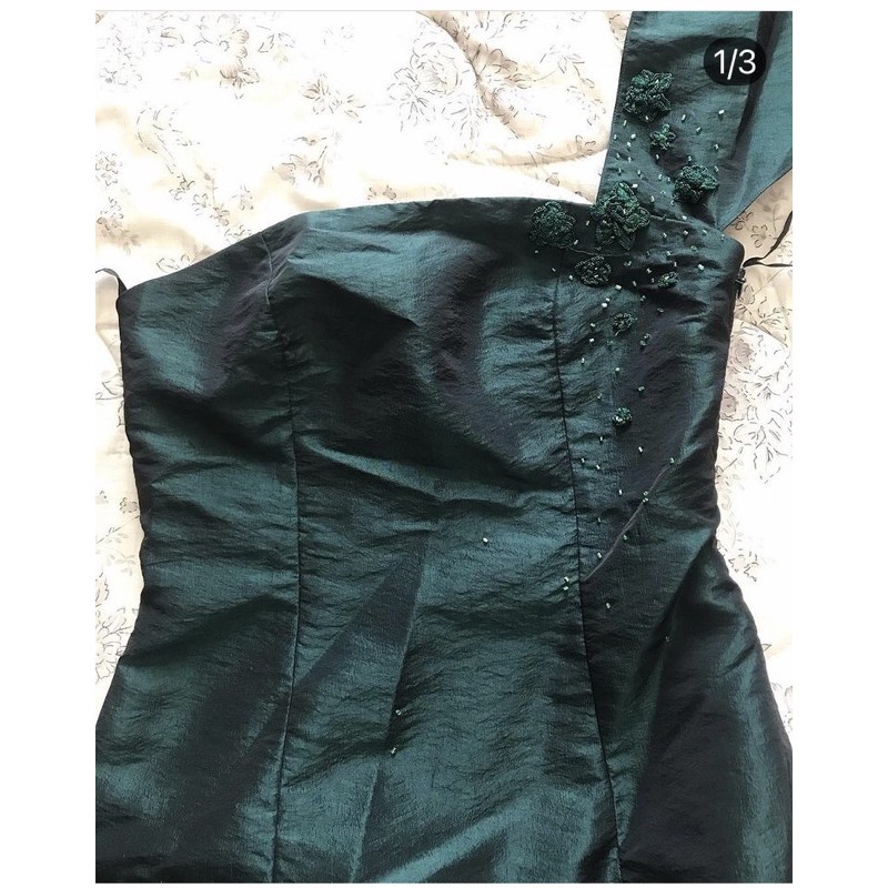 Green satin long party dress Preloved
