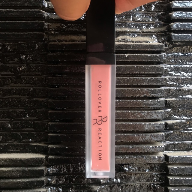 Rollover Reaction Sueded Lip and Cheek Cream in Sally