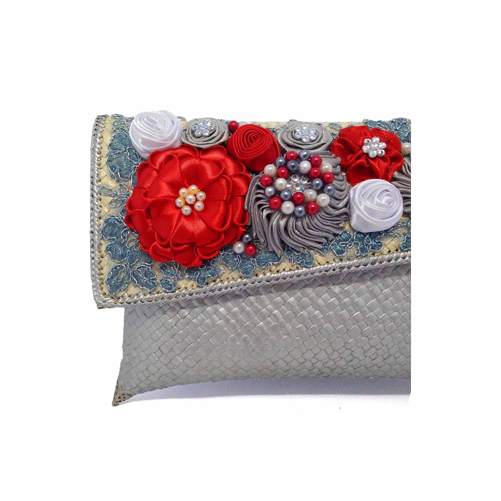 Putra Sukapura Dompet Anyaman Pandan Eksklusif Clutch Pesta Wanita-Silver Red Premium