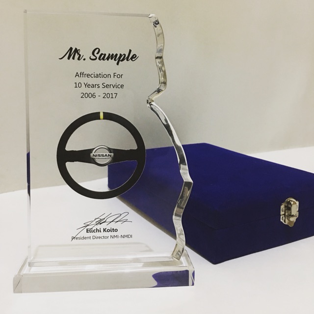 

Plakat Akrilik/ Plakat Kenang Kenangan