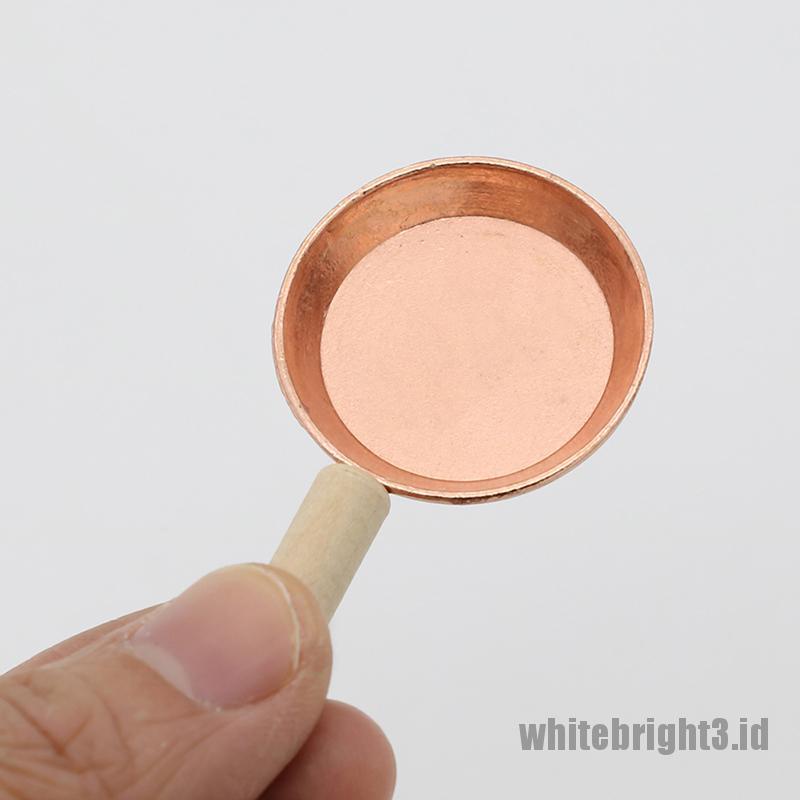 (white3) Mainan Miniatur Wajan Penggorengan + Teko Perunggu Skala 1: 12 Untuk Dekorasi Rumah Boneka