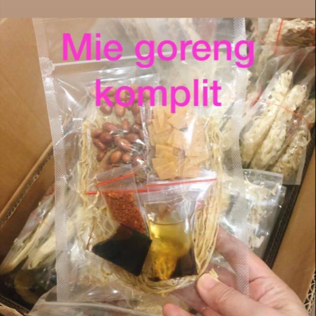 

Mi goreng Komplit