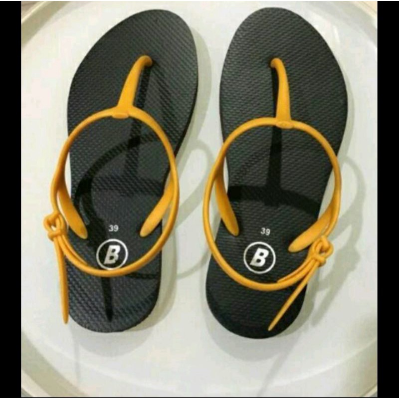 SANDAL WANITA TALI BELAKANG SANDAL PATAYA BOLONI KEREN KEKINIAN