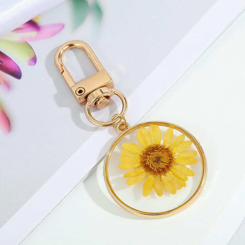 Bunga Kuning Bulat Bunga Kering Gantungan Kunci Natural Flower Dropping Oil Daisy Keyring Liontin Hadiah Untuk Perempuan