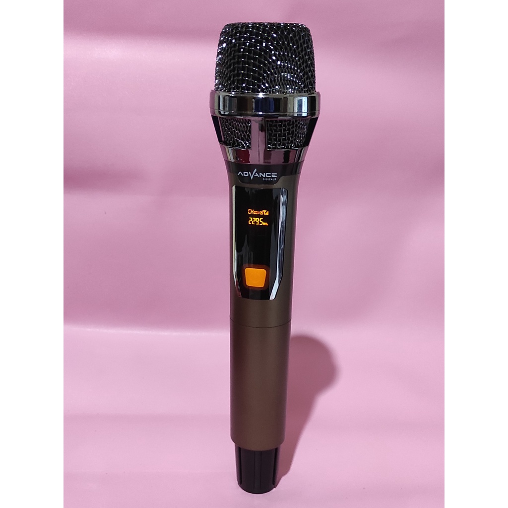 Mic wireless single advance 102 / Mic Profesional Wireless Microphone ADVANCE 103 Premium Original