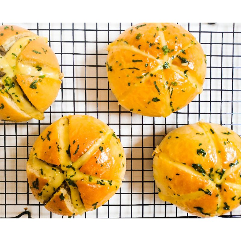 

Korean garlic cheese bread isi 2