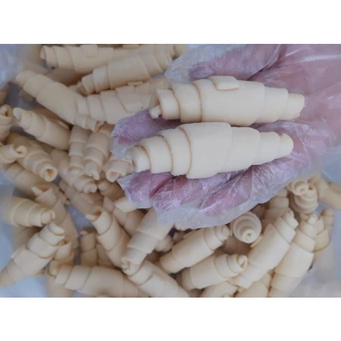 

Croissant Dough Full Butter BonPatis ( Isi 10 pcs) / CROFFEL BERKUALITAS Kode 989