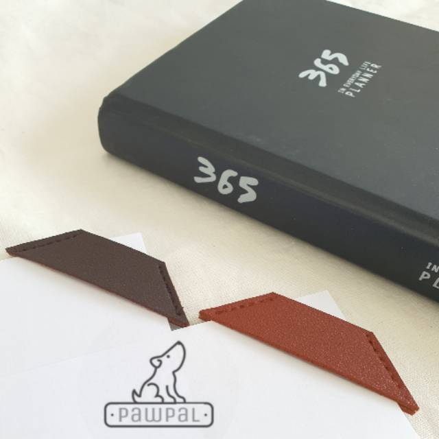 

Bookmark - Pembatas Buku Kulit