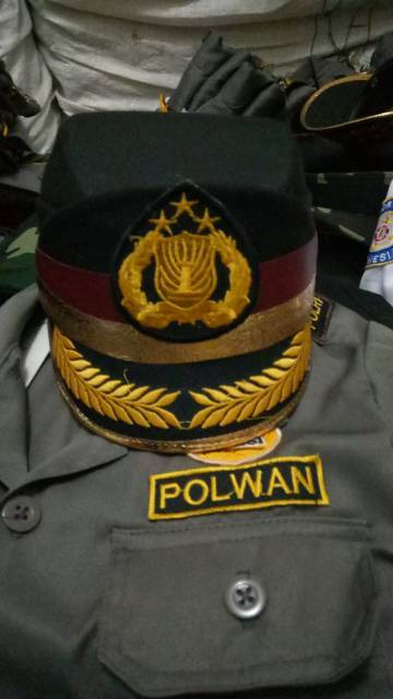 Dijusl pet polisi dan polwan anak/topi polisi anak