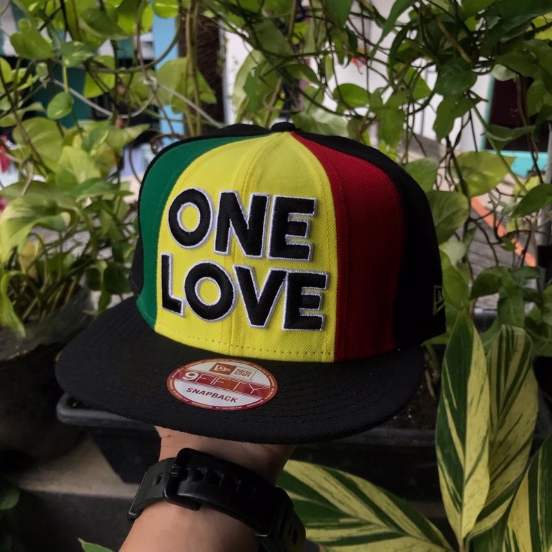 Topi Snapback Cap Band Original BOB MARLEY x New Era 9fifty ‘One Love’