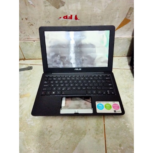 Casing laptop Asus E202S e202 e202sa