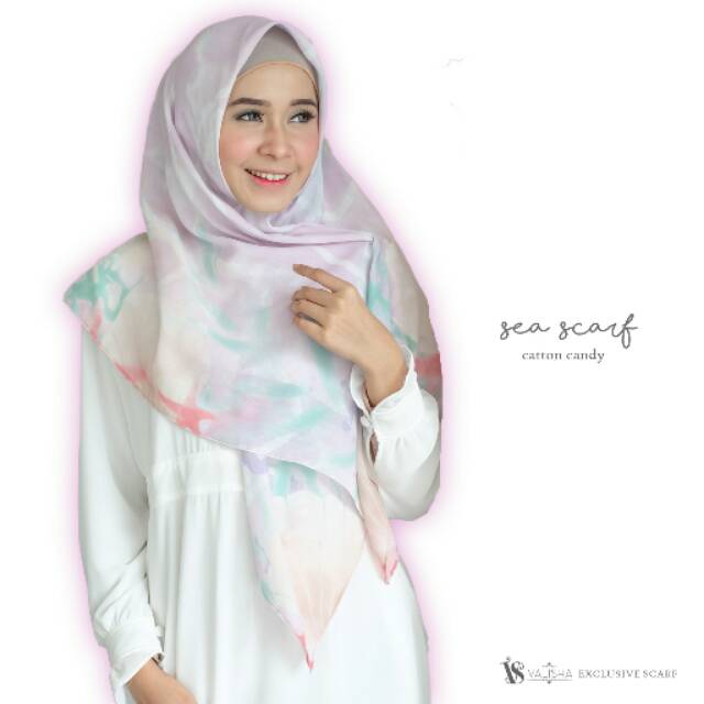 Hijab/Scarf/Exclusive Scraft by valisha