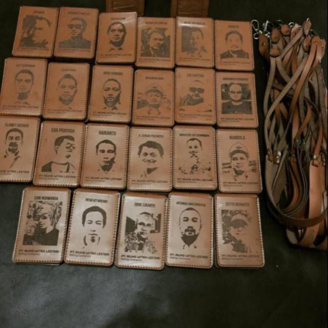 

Name tag kulit id card