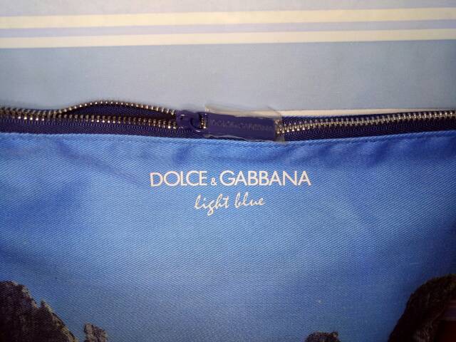 Pouch / Dompet Kometik OriginaL Dolce &amp; Gabbana Seri Light Blue