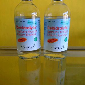

DEHYDRALITE MINUMAN UNTUK MENGATASI DEHIDRASI KARENA DIARE MUNTAH