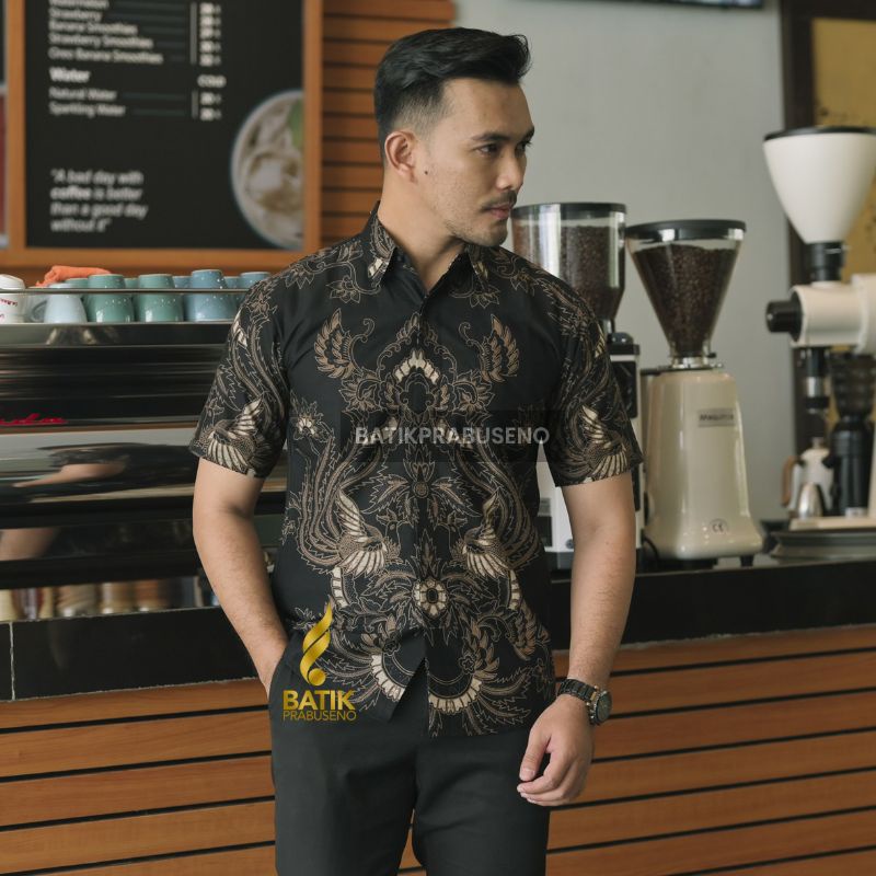 WIRASANA BATIK PRIA LENGAN PENDEK SLIMFIT ORIGINAL PRABUSENO FULL FURING MODERN PREMIUM BRANDED HEM 
