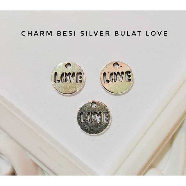 Charm besi silver bulat love