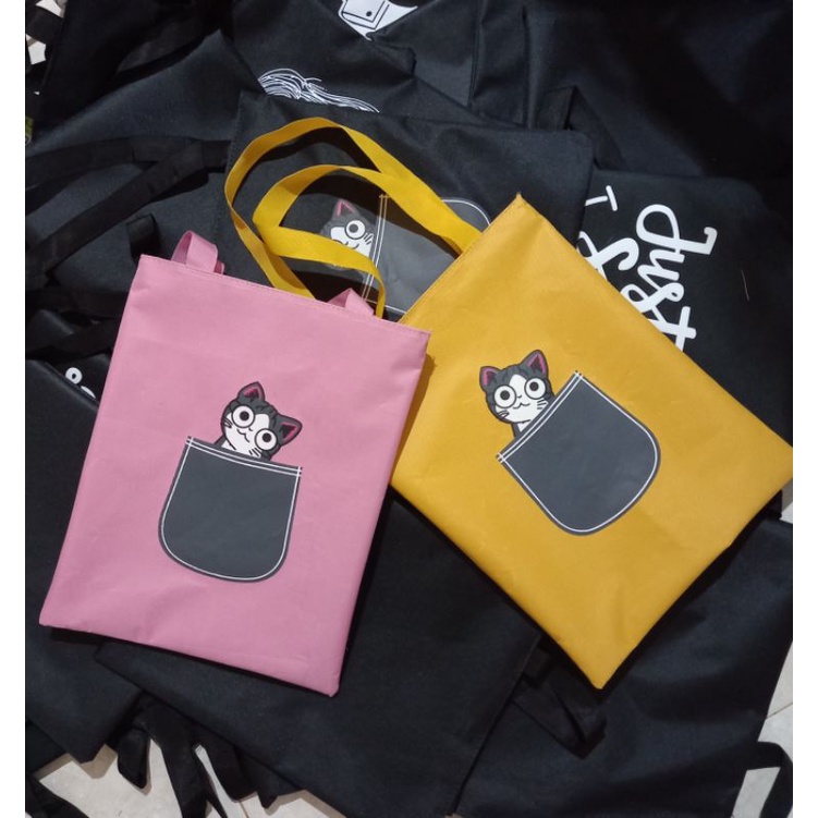 Totebag Pakai Resleting Chiang Kucing