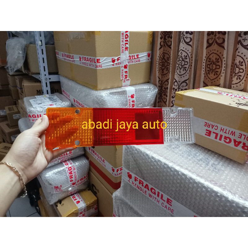mica stop / kaca lampu belakang Mitsubihi L300 New (Tahun Baru) Pick-Up atau Box